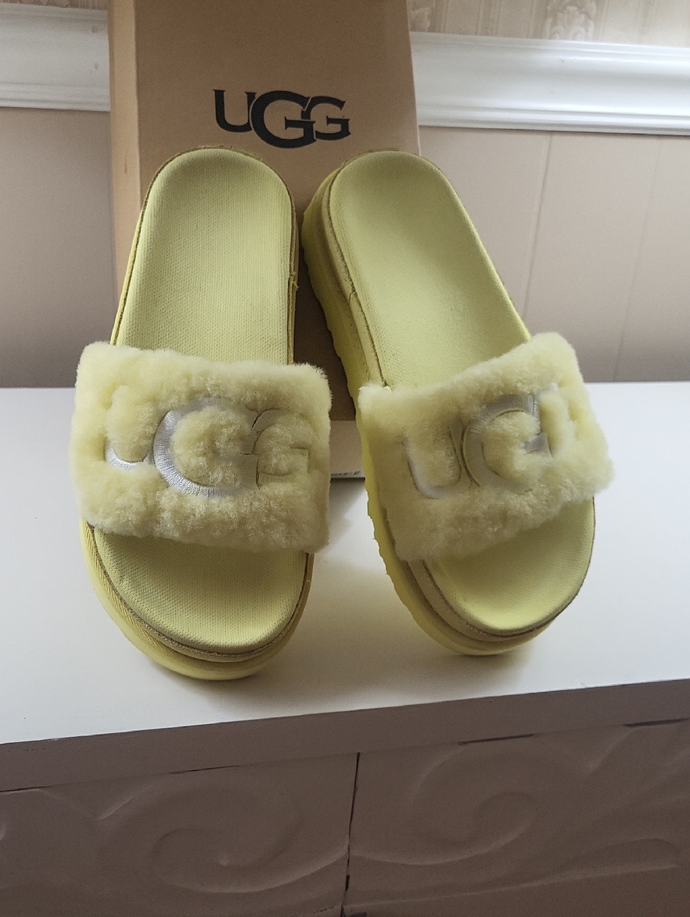 UGG Yellow Fluff Sandals, Size 8